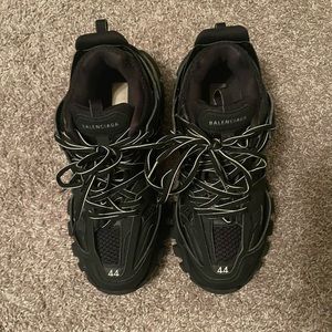 Balenciaga track led